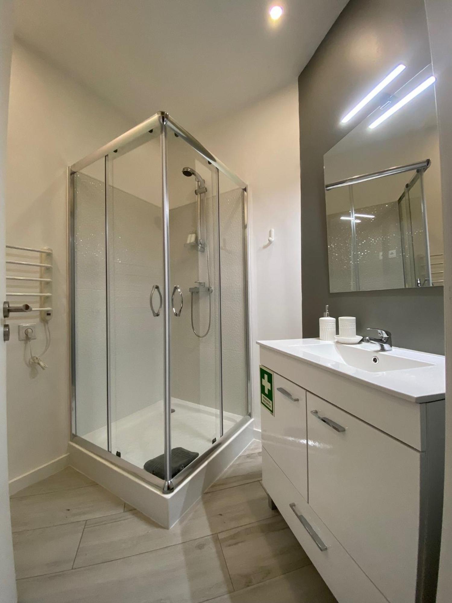 Urban 44 Guest House Ponta Delgada  Luaran gambar